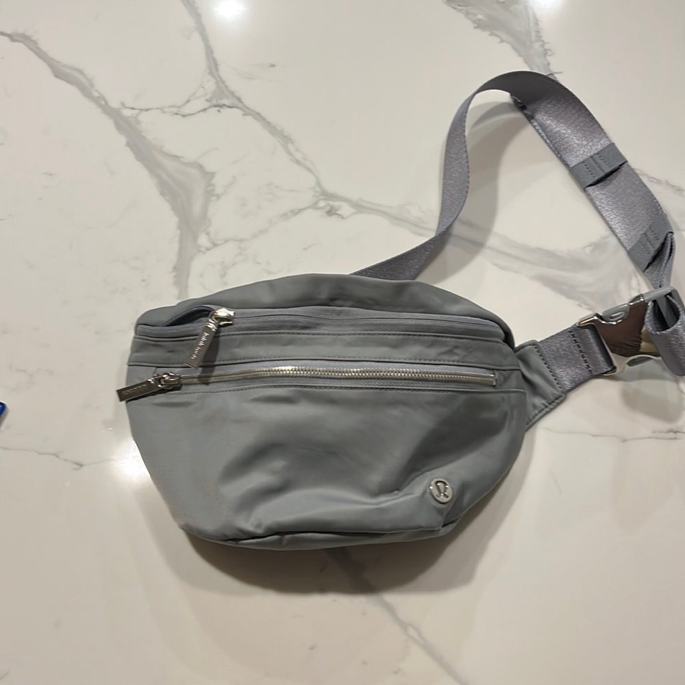 Lululemon City Adventurer bag 2.5l